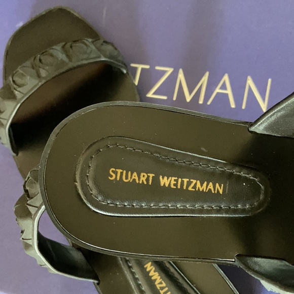 Flat Sandals - Picture 1 of 8